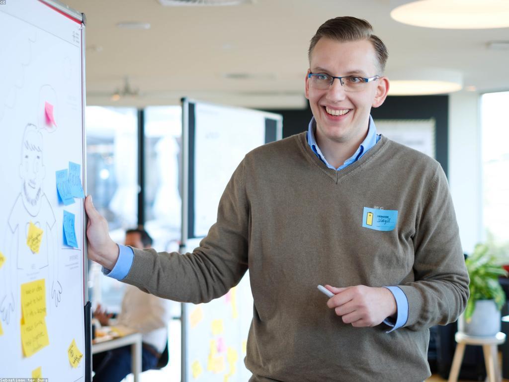 យុទ្ធសាស្ត្រលេង: ការបង្កើនសមត្ថភាពនិងអភិវឌ្ឍន៍ភាពទំនើប